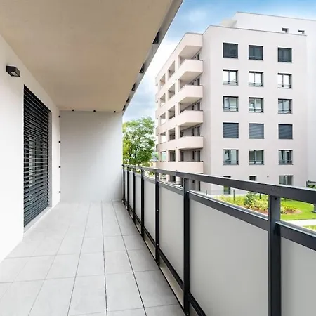 Apartman Al-Park S Private Garage Parking Free, 5 Min Peso Do Centra Košice Exterior foto